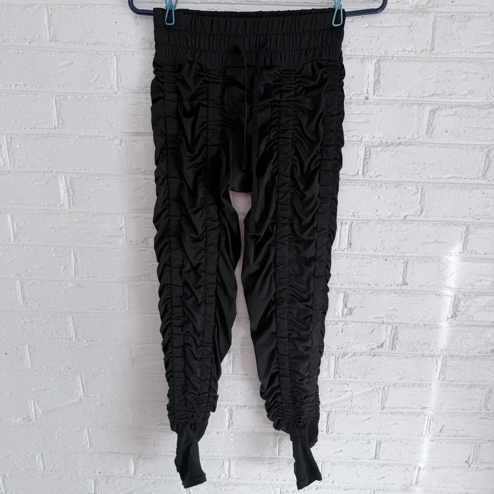 Agogie‎ Women's Petite Medium 40+ Wearable Resistance Pants Black Workout Gear